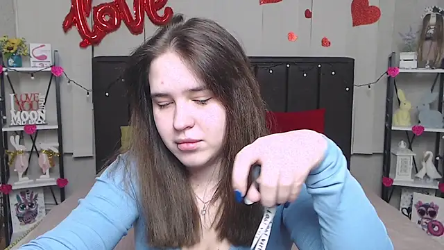 Snapshot of LauraHlot chatting on 03-09-25, 09:36 LauraHlot online show from 03-09-25, 09:36