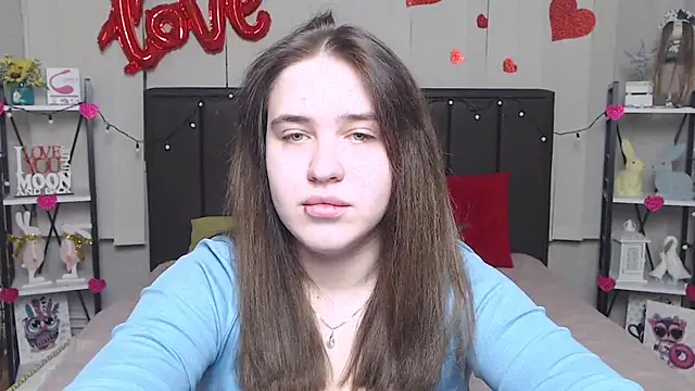 Snapshot of LauraHlot chatting on 03-10-25, 12:40 LauraHlot online show from 03-10-25, 12:40