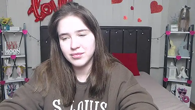 Snapshot of LauraHlot chatting on 03-10-25, 09:40 LauraHlot online show from 03-10-25, 09:40