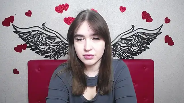 Snapshot of LauraHlot chatting on 03-15-25, 06:58 LauraHlot online show from 03-15-25, 06:58