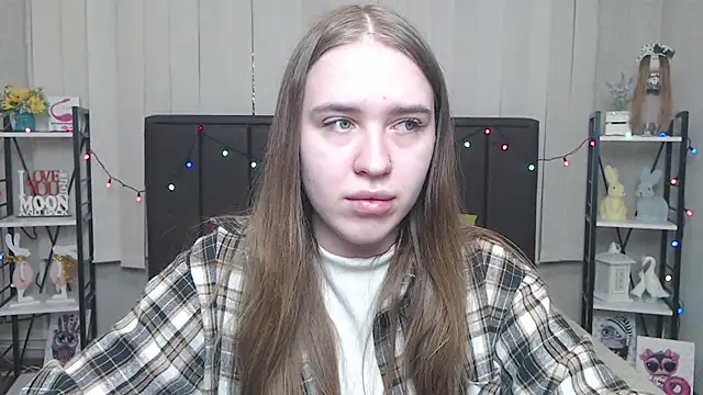 Snapshot of LauraHlot chatting on 09-09-25, 05:40 LauraHlot online show from 09-09-25, 05:40