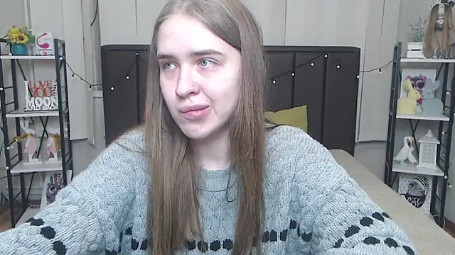 Snapshot of LauraHlot chatting on 09-21-25, 05:53 LauraHlot online show from 09-21-25, 05:53