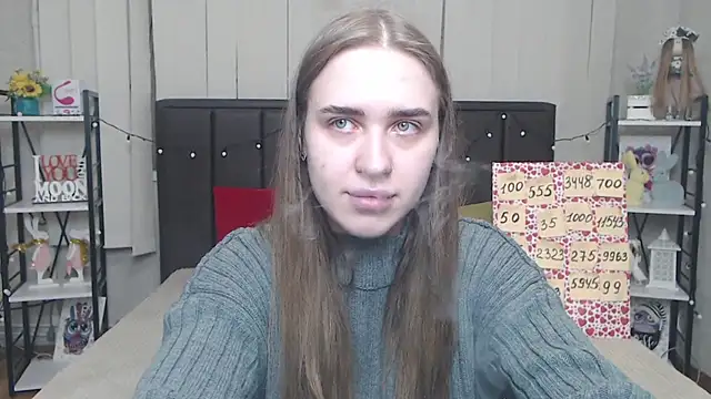 Snapshot of LauraHlot chatting on 10-09-25, 05:38 LauraHlot online show from 10-09-25, 05:38