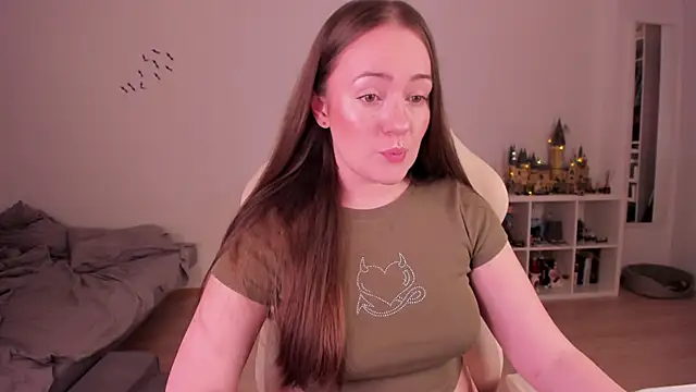 WalkingGirl online show from 11-05-25, 09:48