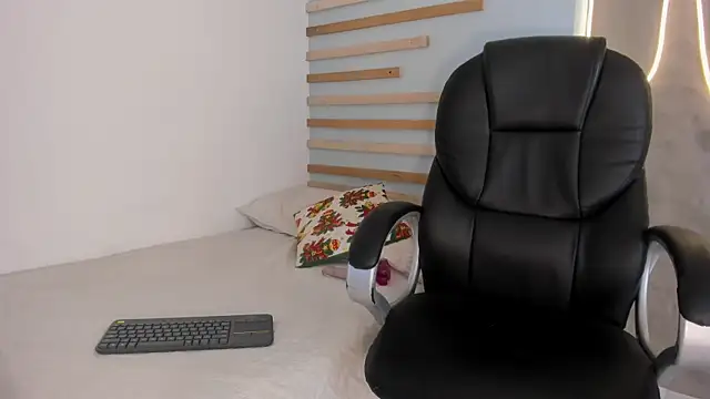 Snapshot of Sofia__rivera chatting on 12-16-24, 08:05 Sofia  rivera online show from 12-16-24, 08:05