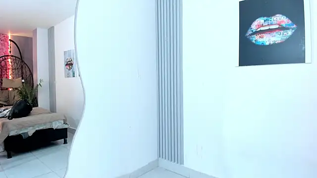 Snapshot of Sofia__rivera chatting on 02-12-25, 08:18 Sofia  rivera online show from 02-12-25, 08:18