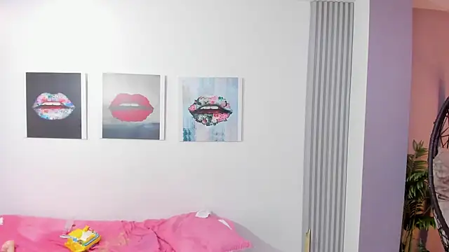 Snapshot of Sofia__rivera chatting on 02-20-25, 01:36 Sofia  rivera online show from 02-20-25, 01:36