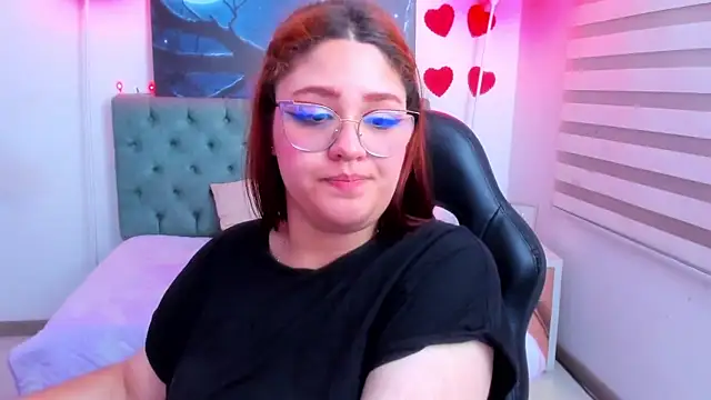 Snapshot of Camiila_Osorio chatting on 03-13-25, 03:44 Camiila Osorio online show from 03-13-25, 03:44