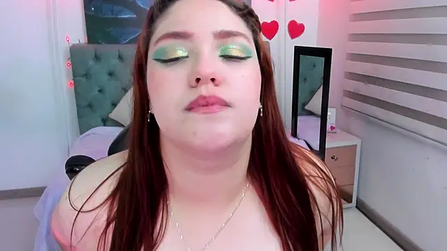 Snapshot of Camiila_Osorio chatting on 03-18-25, 06:46 Camiila Osorio online show from 03-18-25, 06:46