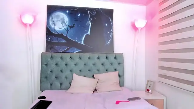 Snapshot of Camiila_Osorio chatting on 03-20-25, 10:10 Camiila Osorio online show from 03-20-25, 10:10