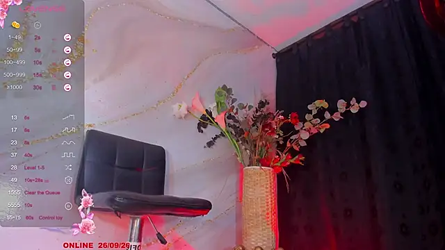 Snapshot of Karla-Ebony chatting on 09-26-25, 01:15 Karla-Ebony online show from 09-26-25, 01:15