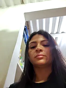 Linda Lars online show from 04-25-26, 02:14