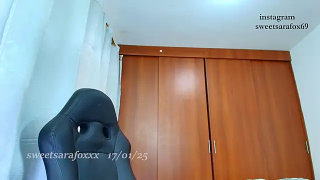 Snapshot of sweetsarasofia chatting on 01-17-25, 12:31 sweetsarasofia online show from 01-17-25, 12:31