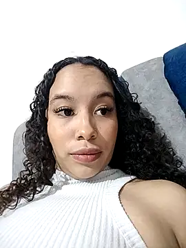 Snapshot of MarieLeon chatting on 03-16-25, 10:09 MarieLeon online show from 03-16-25, 10:09