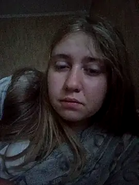 Snapshot of AnastasiaSky19 chatting on 10-05-25, 04:33 AnastasiaSky19 online show from 10-05-25, 04:33