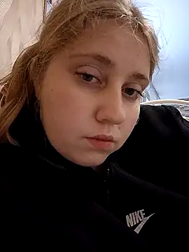 Snapshot of AnastasiaSky19 chatting on 11-04-25, 01:10 AnastasiaSky19 online show from 11-04-25, 01:10