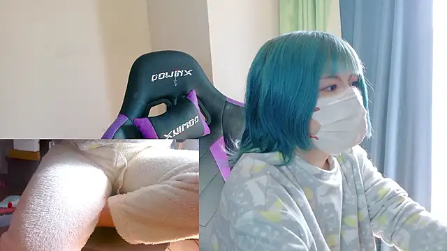 Snapshot of hazuki_8008 chatting on 11-26-25, 02:12 hazuki 8008 online show from 11-26-25, 02:12