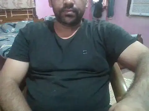 Snapshot of boyplay1000 chatting on 11-02-25, 04:04 boyplay1000 online show from 11-02-25, 04:04