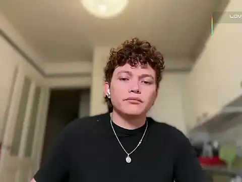 Snapshot of ccamilo-andress chatting on 02-15-26, 05:20 ccamilo-andress online show from 02-15-26, 05:20