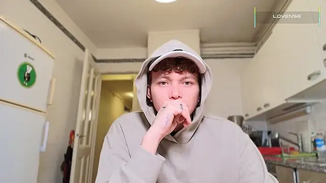 Snapshot of ccamilo-andress chatting on 02-16-26, 05:42 ccamilo-andress online show from 02-16-26, 05:42