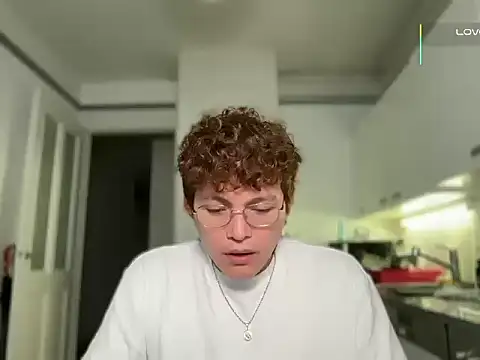 Snapshot of ccamilo-andress chatting on 03-16-26, 04:33 ccamilo-andress online show from 03-16-26, 04:33