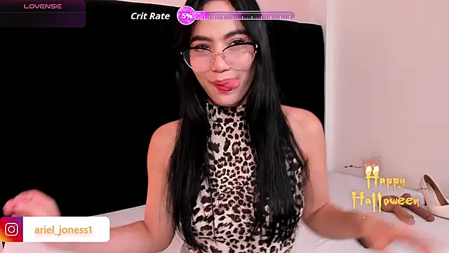 Snapshot of ariel_jonees chatting on 11-04-25, 05:01 ariel jonees online show from 11-04-25, 05:01