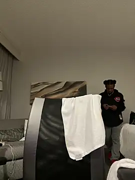 Snapshot of MobyDxck chatting on 12-22-24, 12:50 MobyDxck online show from 12-22-24, 12:50