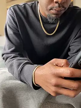 Snapshot of MobyDxck chatting on 12-22-24, 04:59 MobyDxck online show from 12-22-24, 04:59