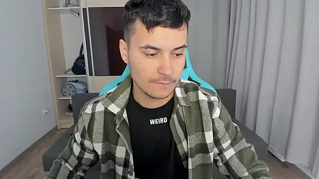 MatMalonne online show from 11-17-25, 05:13