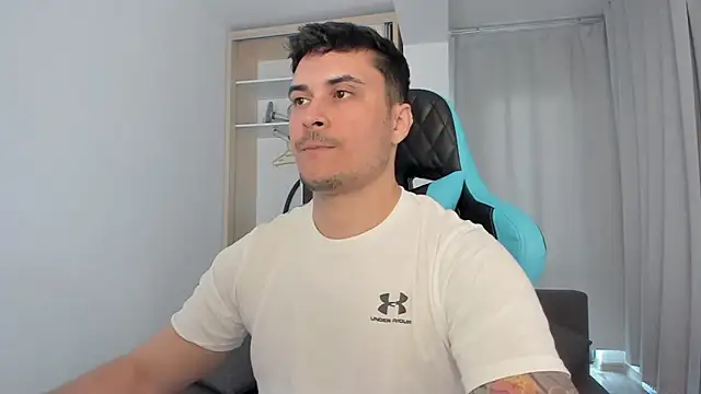 MatMalonne online show from 04-25-26, 01:41