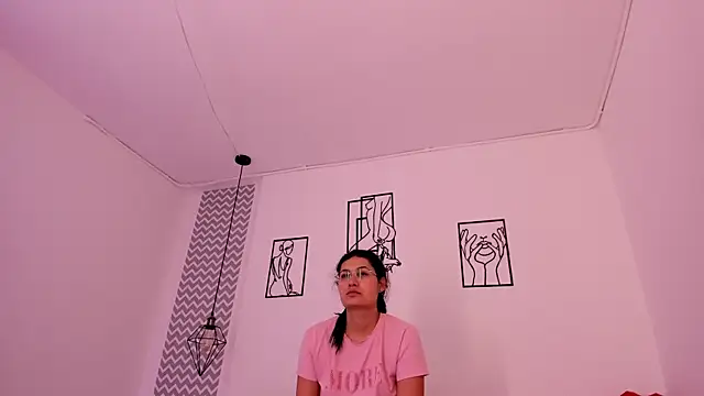 cloehonney online show from 10-28-25, 12:41