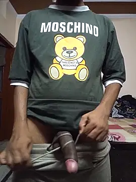 Snapshot of Shubuu__x chatting on 06-03-26, 01:46 Shubuu x online show from 06-03-26, 01:46