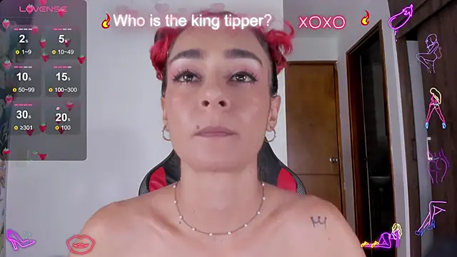 Snapshot of serafelle chatting on 12-27-24, 01:32 serafelle online show from 12-27-24, 01:32