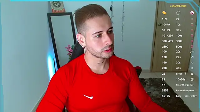 Snapshot of Ares_blue chatting on 01-09-25, 02:18 Ares blue online show from 01-09-25, 02:18