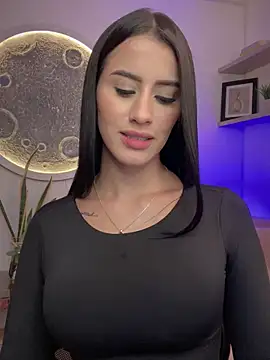 Snapshot of SarahhSmitth1 chatting on 03-14-25, 01:48 SarahhSmitth1 online show from 03-14-25, 01:48