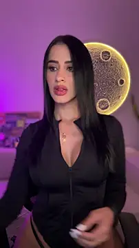 SarahhSmitth1 online show from 04-22-26, 11:28