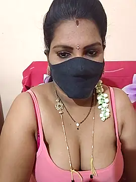 Snapshot of nisha_20 chatting on 03-02-25, 06:19 nisha 20 online show from 03-02-25, 06:19