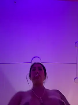 kiim taaylor online show from 02-22-25, 02:52