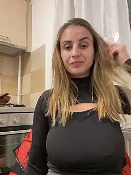 Snapshot of Daisyforyou chatting on 12-05-24, 08:22 Daisyforyou online show from 12-05-24, 08:22