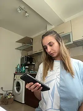 Snapshot of Daisyforyou chatting on 12-12-24, 10:45 Daisyforyou online show from 12-12-24, 10:45