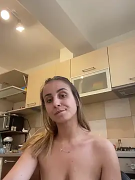 Snapshot of Daisyforyou chatting on 12-12-24, 01:49 Daisyforyou online show from 12-12-24, 01:49