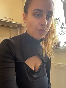 Snapshot of Daisyforyou chatting on 01-09-25, 07:52 Daisyforyou online show from 01-09-25, 07:52