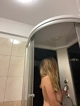 Snapshot of Daisyforyou chatting on 01-27-25, 08:07 Daisyforyou online show from 01-27-25, 08:07