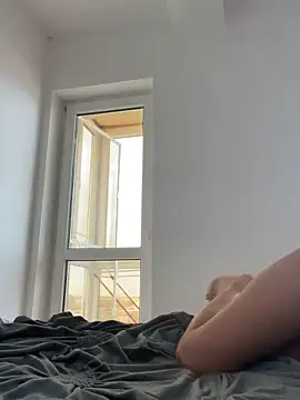 Snapshot of Daisyforyou chatting on 02-04-25, 09:17 Daisyforyou online show from 02-04-25, 09:17