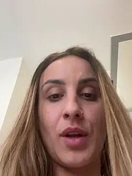 Snapshot of Daisyforyou chatting on 03-08-25, 06:10 Daisyforyou online show from 03-08-25, 06:10