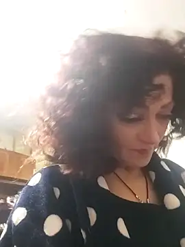 SweetLeila40 online show from 02-06-26, 10:02