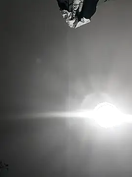 SweetLeila40 online show from 04-26-26, 11:46