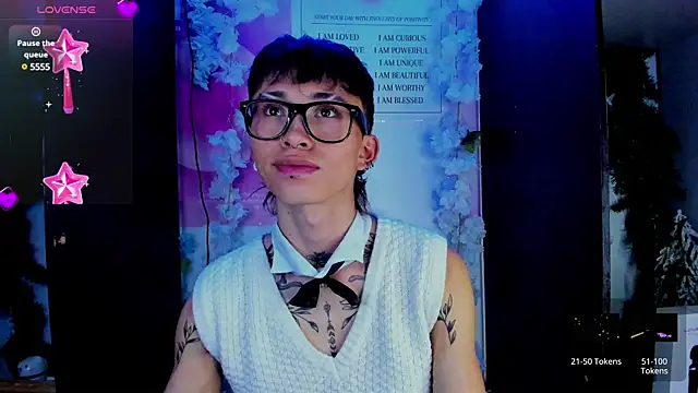 Snapshot of juniior_2311_ chatting on 02-19-25, 07:27 juniior 2311  online show from 02-19-25, 07:27