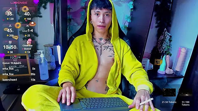 Snapshot of juniior_2311_ chatting on 03-20-25, 03:04 juniior 2311  online show from 03-20-25, 03:04