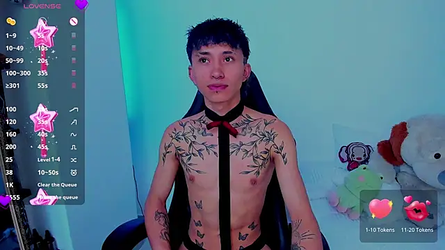 juniior 2311  online show from 11-08-25, 02:50